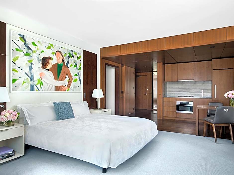 Photo 1 of 6 of Club Executive 1 King Bed