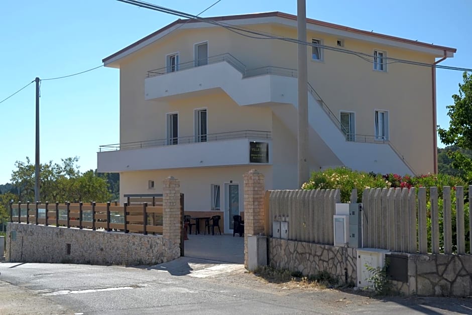 Villa Uria monolocali con e senza angolo cottura
