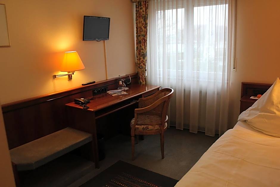 Hotel & Restaurant Zum Vater Rhein