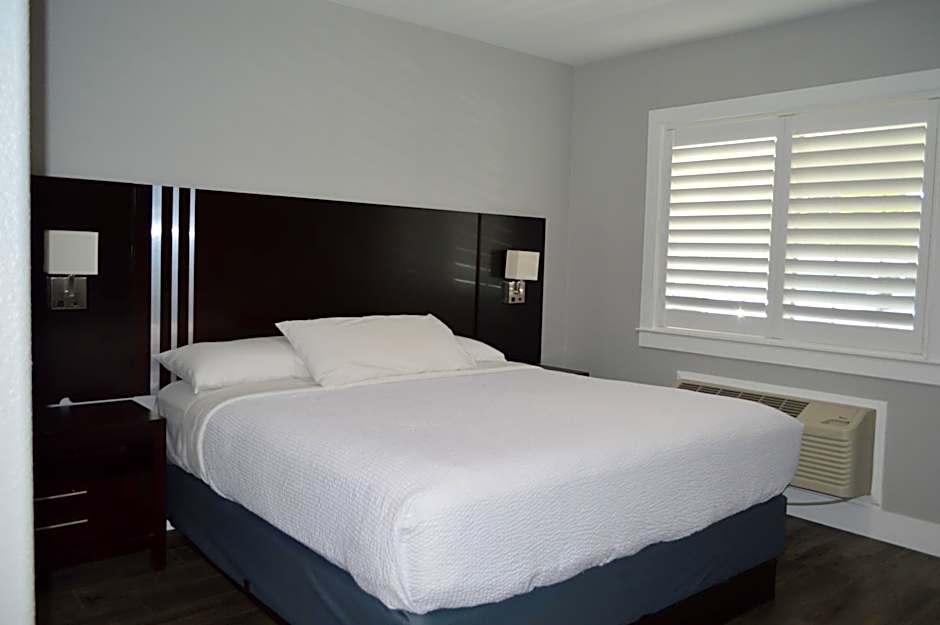 Fairview Inn & Suites