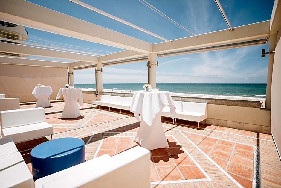 Hotel Playa Victoria