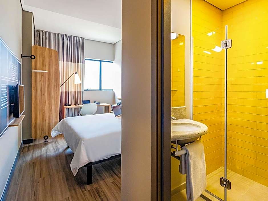 Ibis Palmas Avenida JK