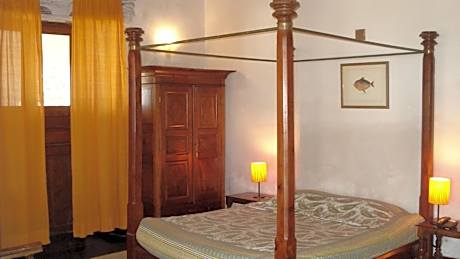 Heritage Splendor - Complimentary Evening Tea, 10% off on Laundry Service