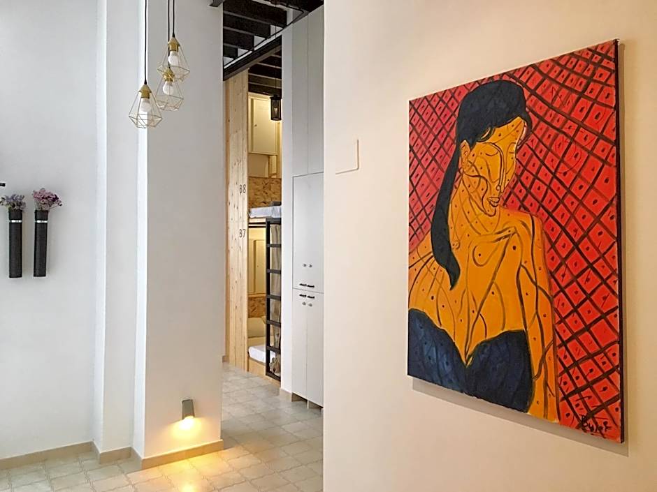 Hostel Numero Trece - FREE towels, coffee & tea, remote check-in