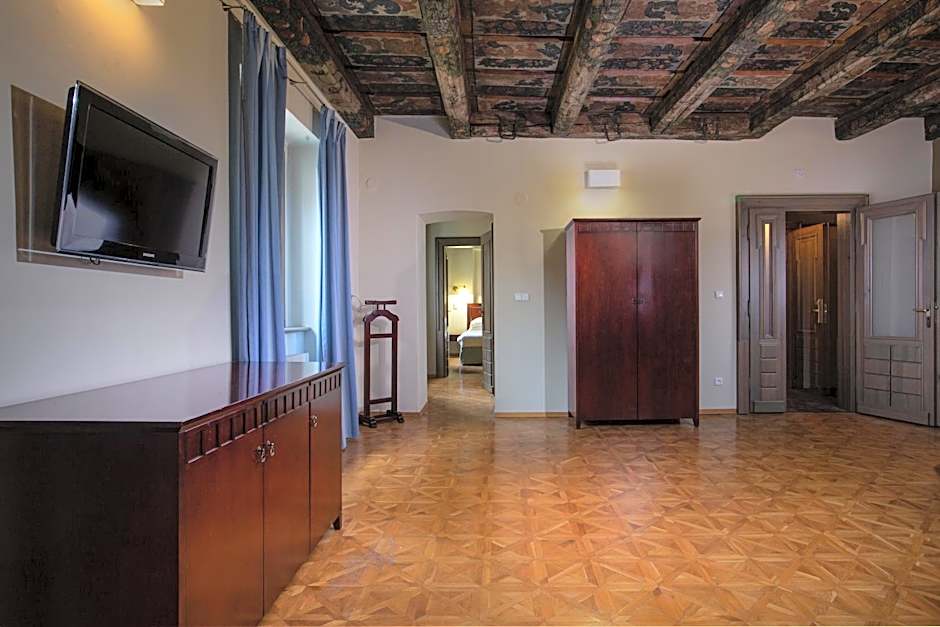 Charles Bridge Heritage Suites by SALVATOR HOTELS