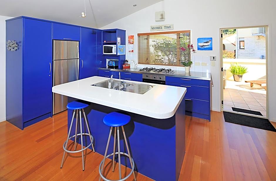 Onetangi Beach Apartments