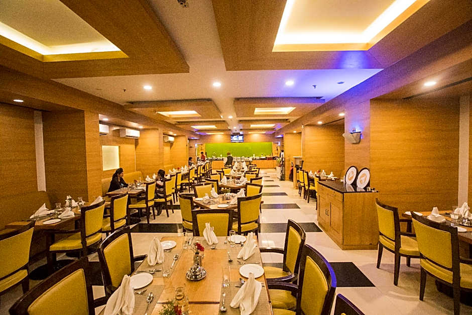 Fortune Park Jp Celestial Hotel