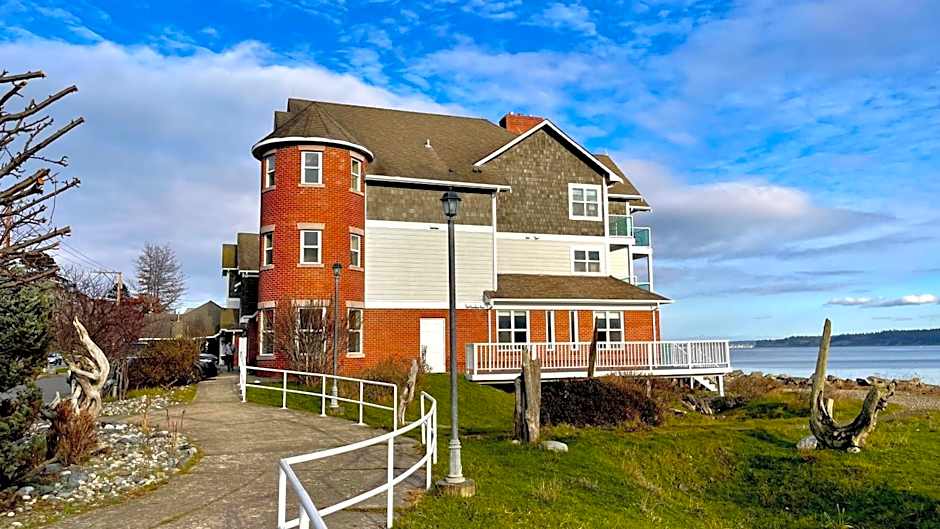 Tides Inn & Suites
