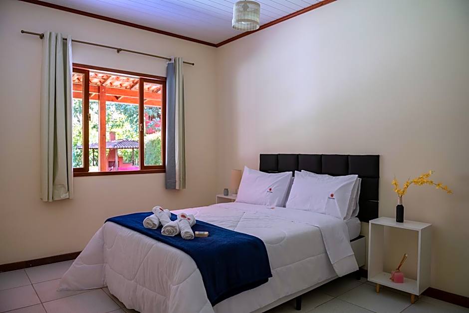 Casa Di Maria 4 Quartos a 500m Centro - Sauna, Piscina, Fogão a Lenha, Churrasqueira - ACESSO PRIVATIVO AO AO RIO - Ideal para famílias