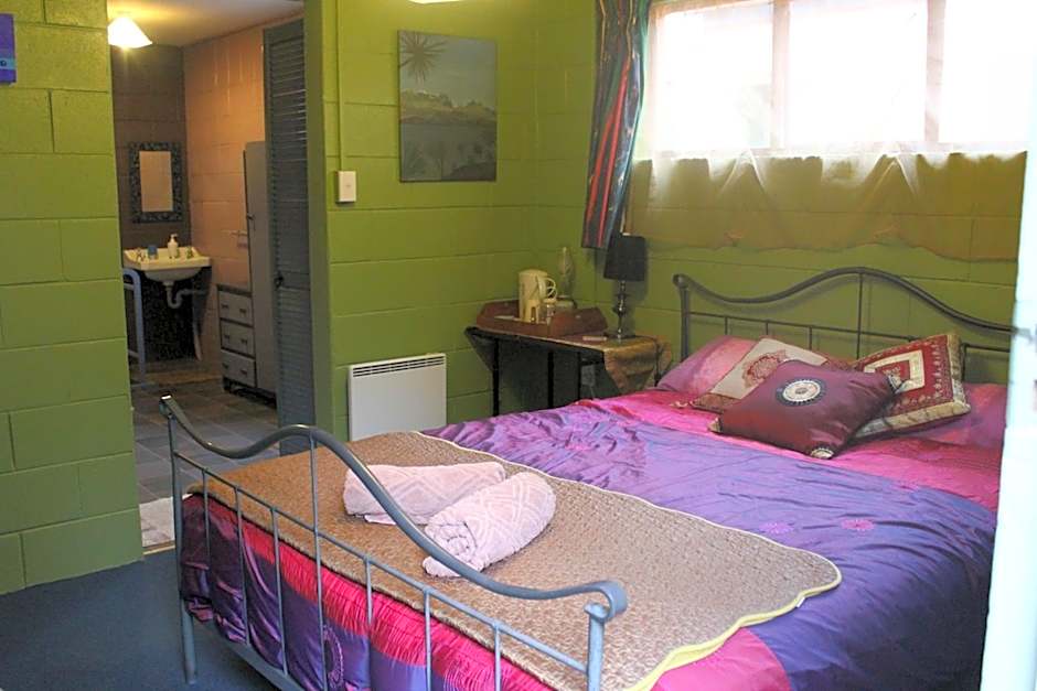 Riverside Haven Lodge & Holiday Park