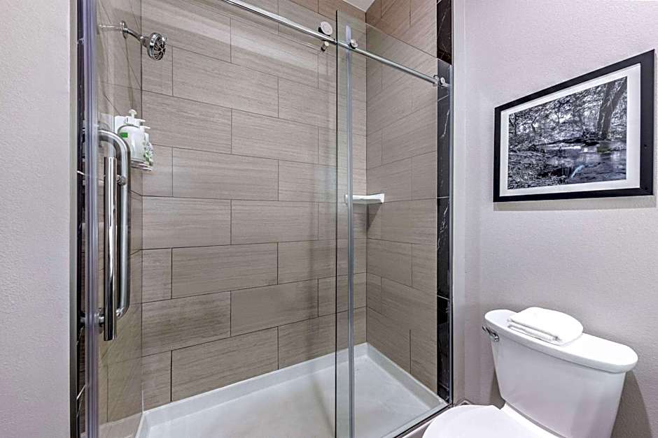 La Quinta Inn & Suites by Wyndham Tyler-University Area