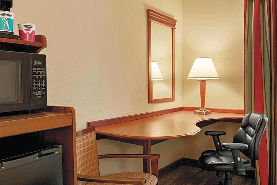 Hampton Inn By Hilton & Suites Williamsburg Historic District Va