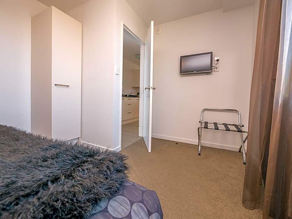 Bellano Motel Suites