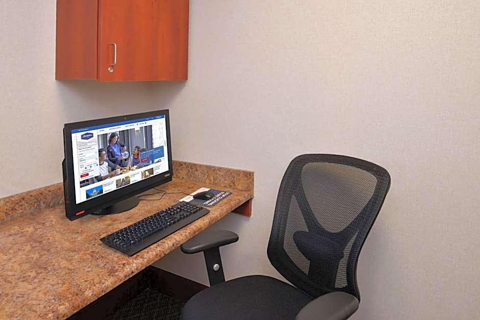 Hampton Inn By Hilton & Suites Wilmington