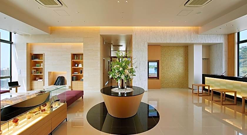 Candeo Hotels Matsuyama Okaido