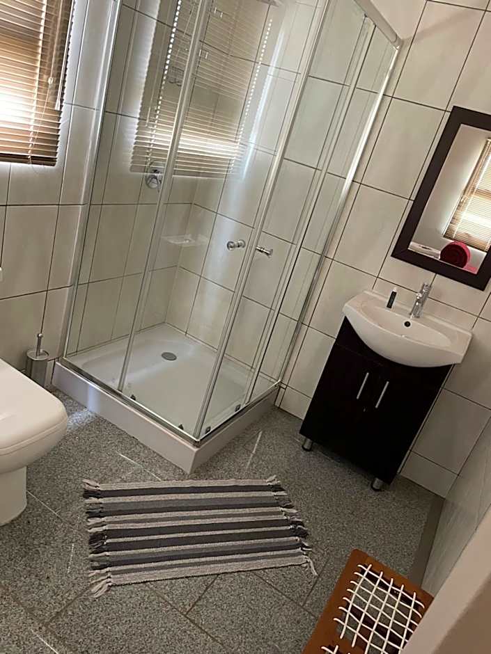 Klein Karoo Game Lodge