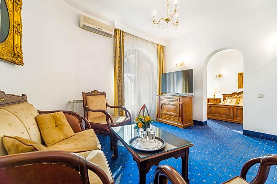 Hotel Carpati Imparatul Romanilor