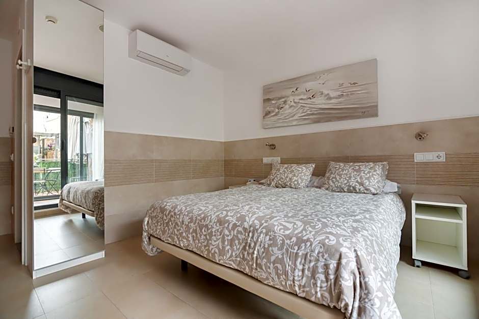 Hostal House