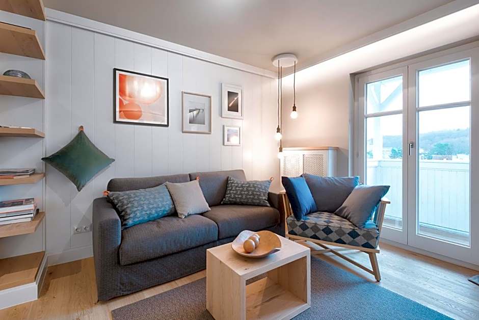 LOEV - VELA Hotels