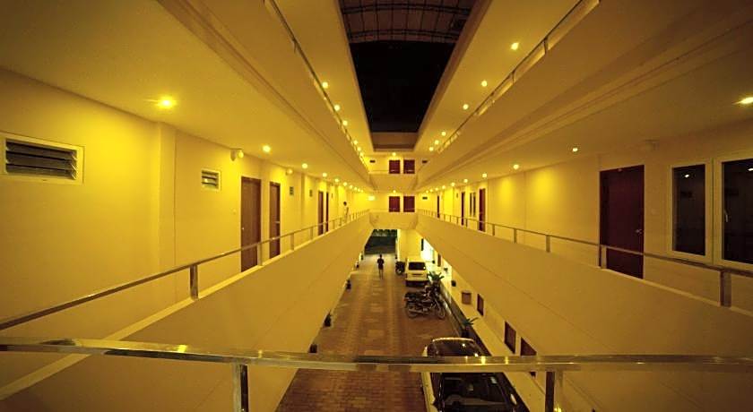 WAYANAD SQUARE HOTEL