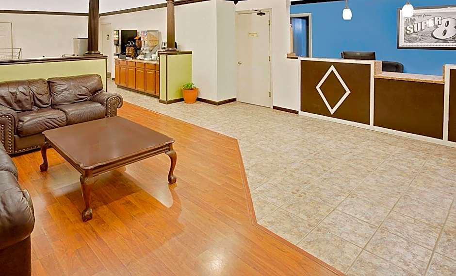Super 8 by Wyndham Hazen