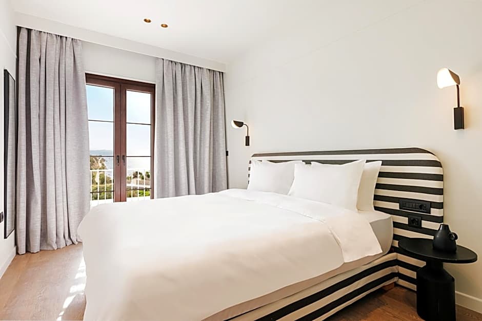 Doryssa Lithos Hotel