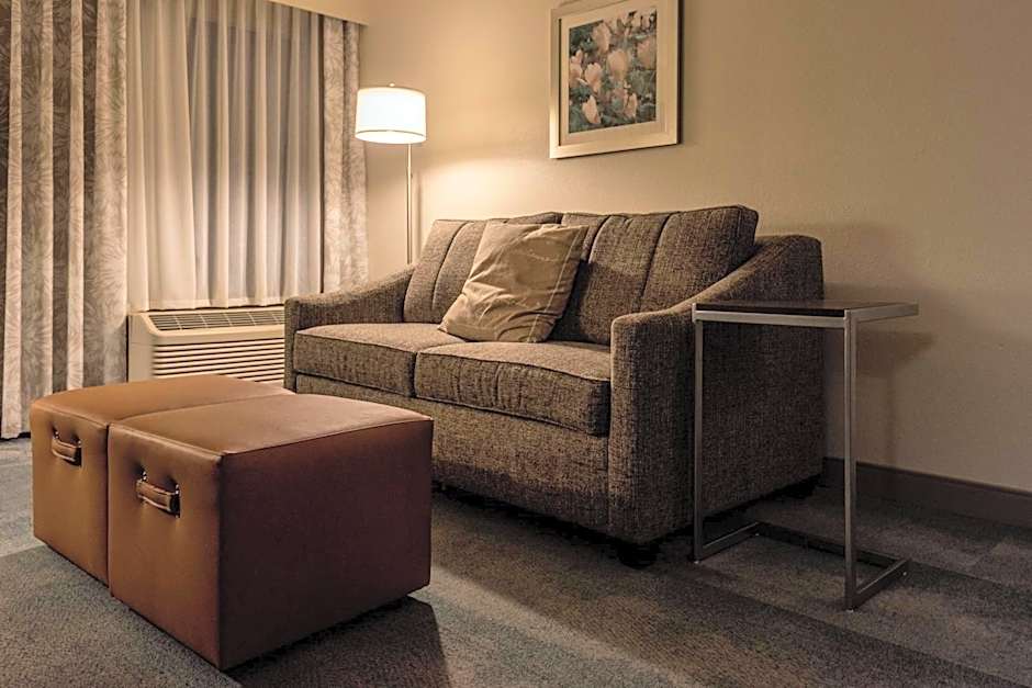 Hampton Inn & Suites Jackson Downtown-Coliseum