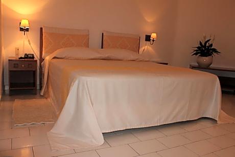 Double or Twin Room with Sea View