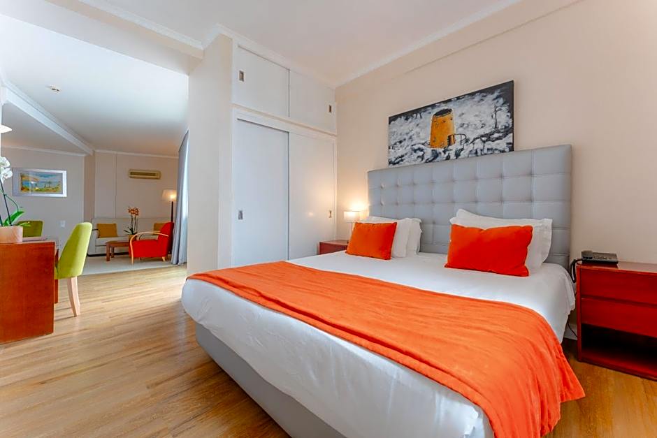 Duas Torres Hotel