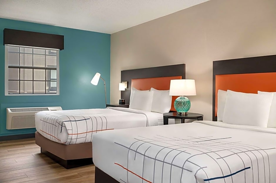 La Quinta Inn & Suites by Wyndham Columbus Airport Reynoldsburg