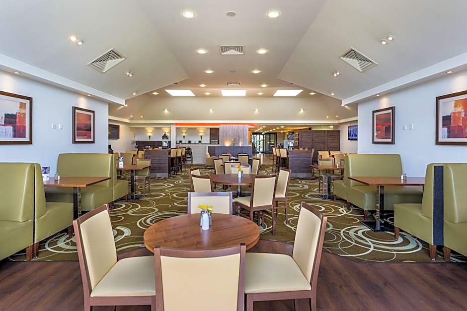 Holiday Inn Express Colchester By IHG