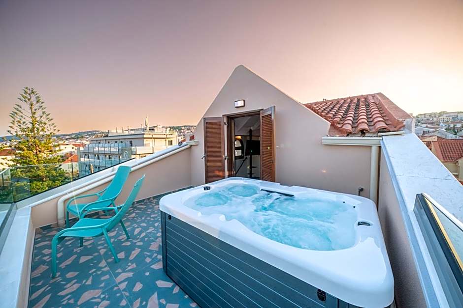 Pink Panther Maisonette Suite