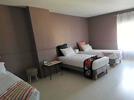 Triple Room with Private Bathroom