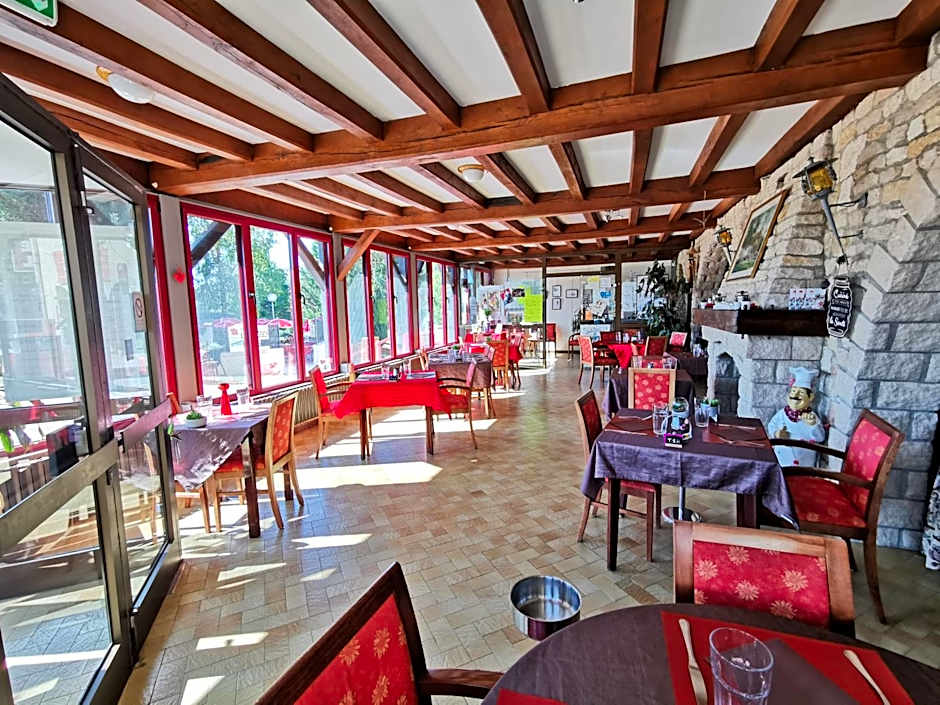 La Table Des Bons Peres