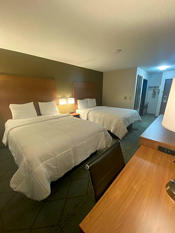 Baymont by Wyndham Oshkosh Airport