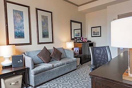 Deluxe Queen Room with Two Queen Beds