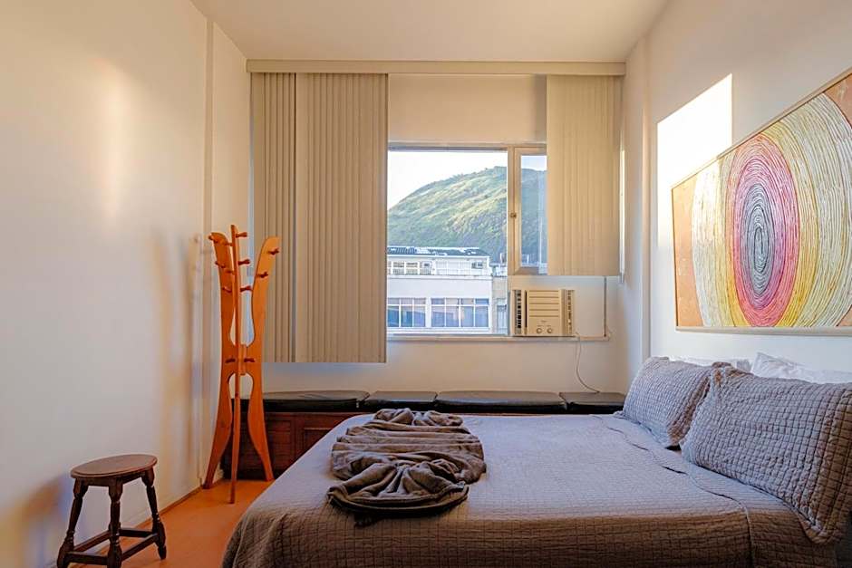 SUH Copacabana 66 Center of Copacabana Beach!