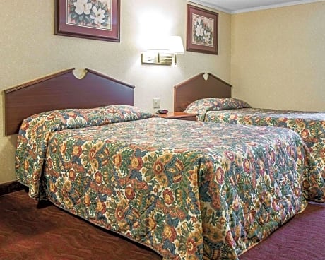 1 King Bed, Nonsmoking