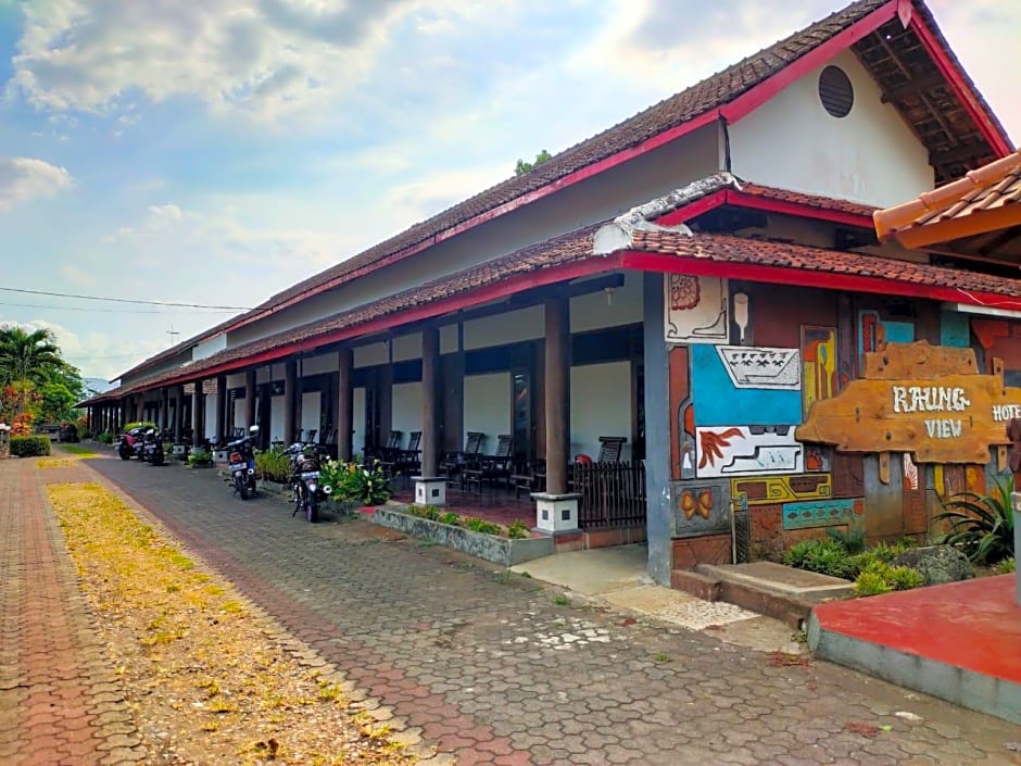 SPOT ON 2465 Hotel Raung View