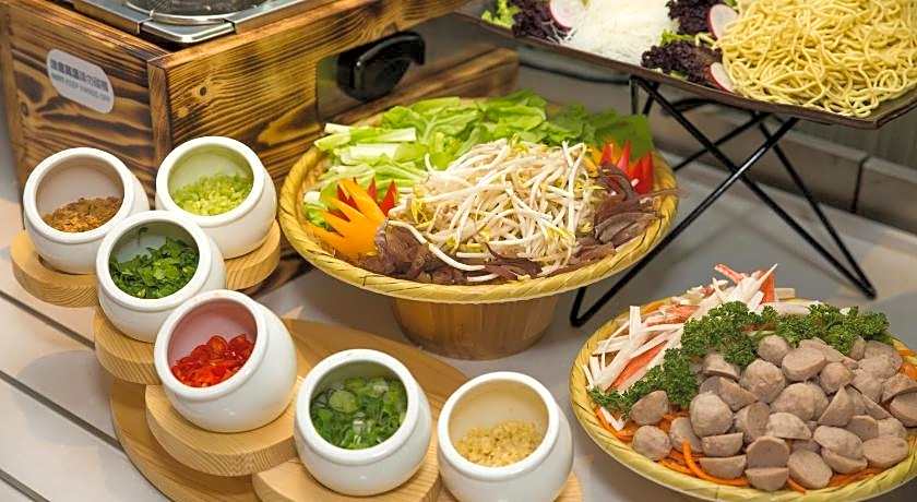 Holiday Inn Express Taichung Fengchia by IHG