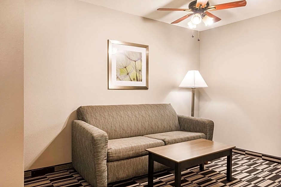 Quality Suites Lake Charles Downtown