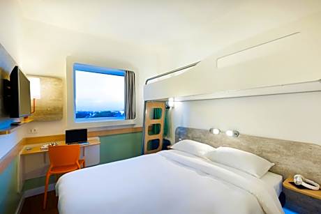 Double Room - 1 Double Bed and 1 Bunk Bed