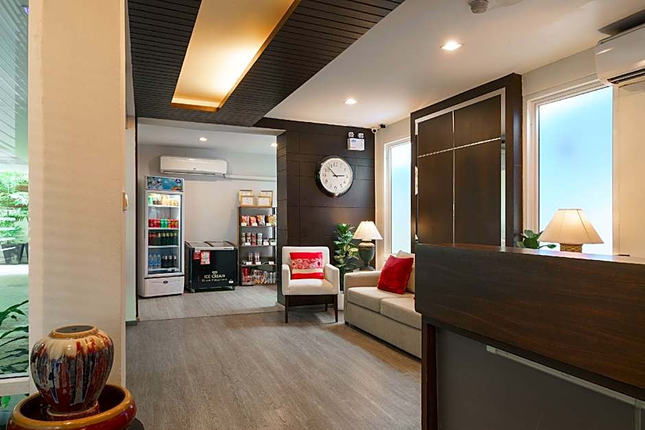 Icheck Inn Sukhumvit Soi 2