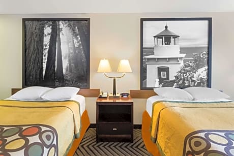 2 Double Beds Accessible Room Non-Smoking