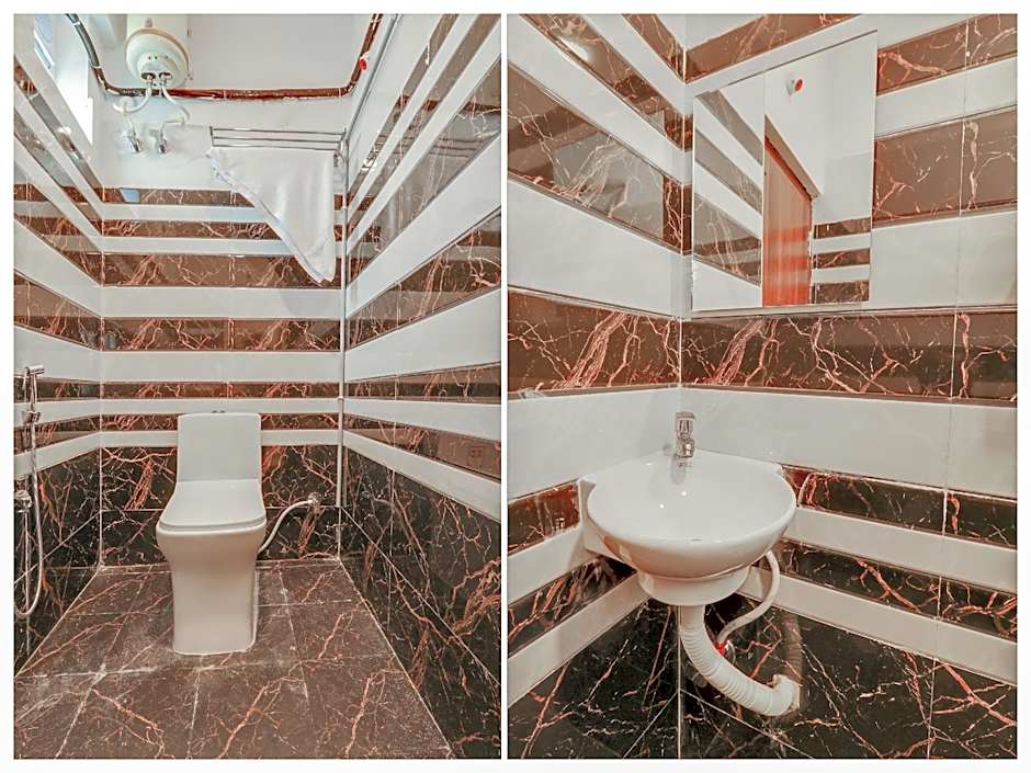 Super Collection O White Ridge Kamineni – Hyderabad, 