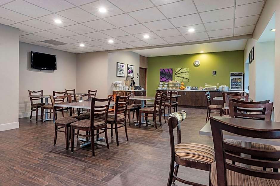 Sleep Inn & Suites