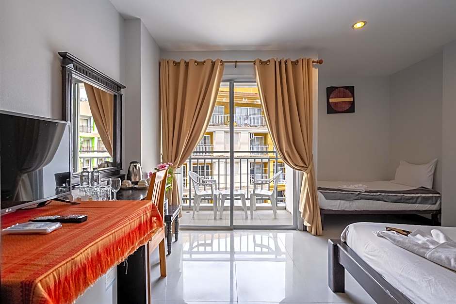 Santi White House Patong