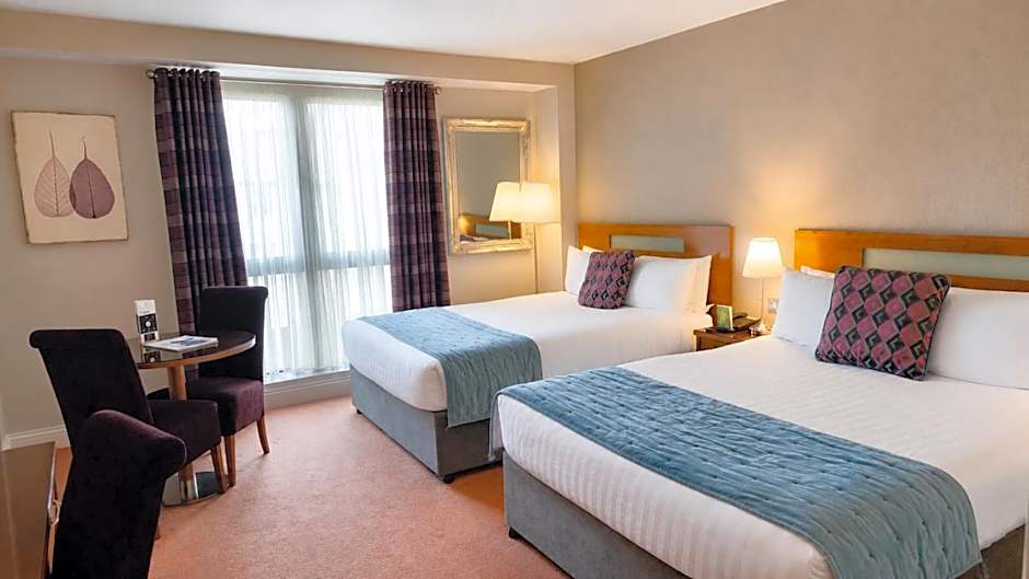 Raheen Woods Hotel