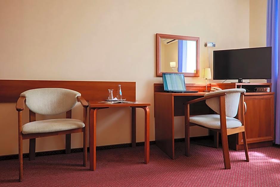 Hotel Restauracja Leliwa