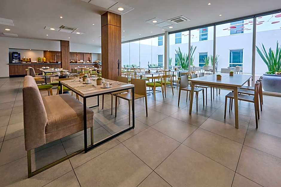 City Express Plus by Marriott Ciudad de México Insurgentes Sur